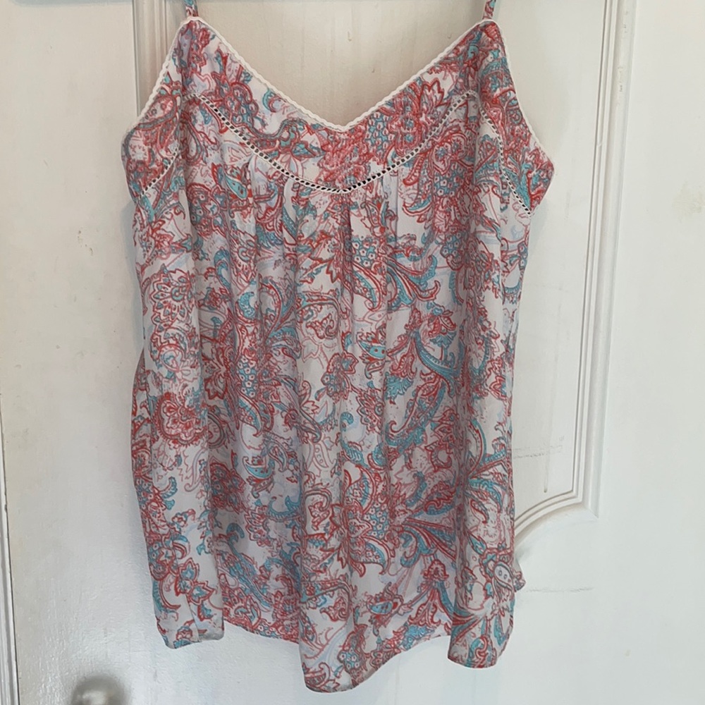 Jessica Simpson paisley tank
